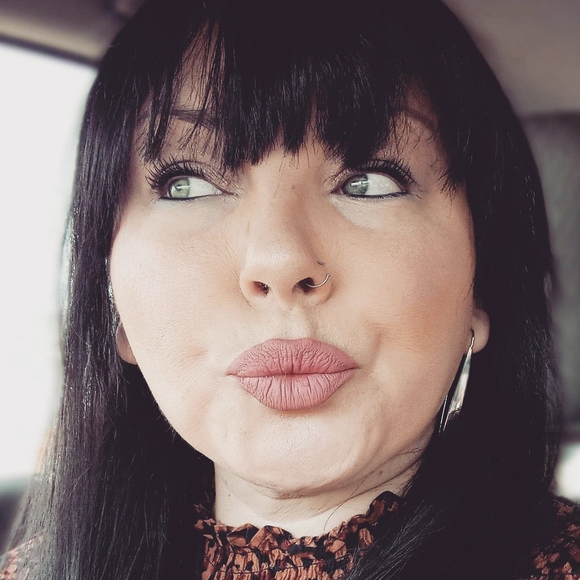 Meet your Posher, Maria - Picture 1 of 1